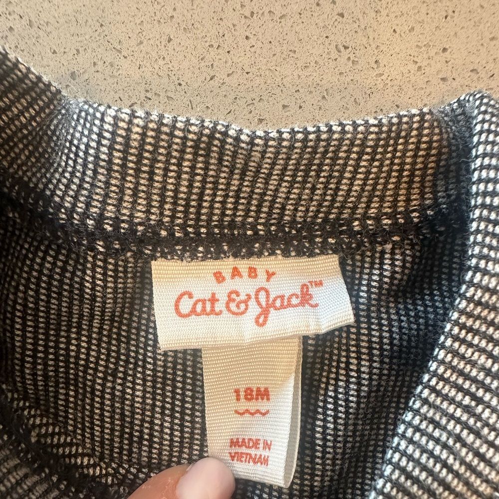 Cat & Jack Baby Grey Long sleeve Romper Size 18 Months - Picture 4 of 4